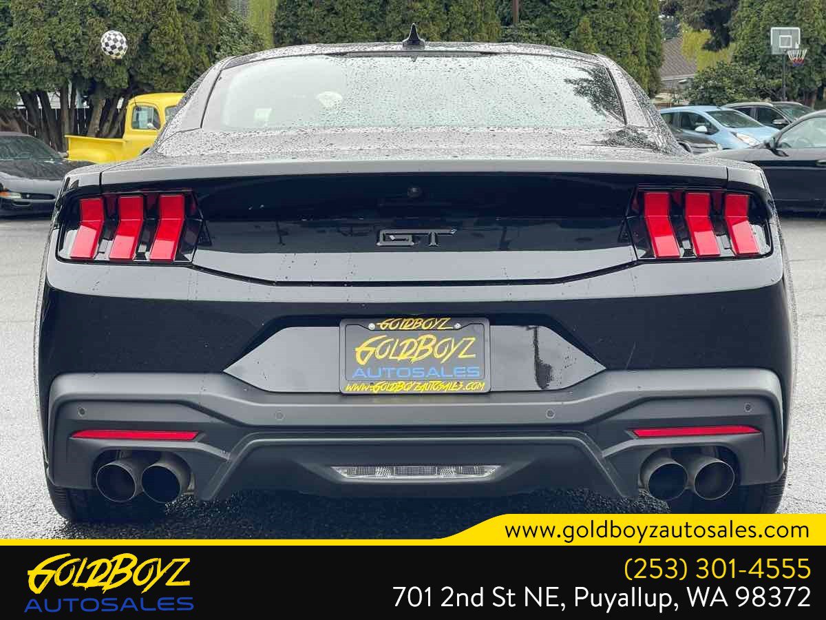 Used 2025 Ford Mustang GT Premium RWD image 5