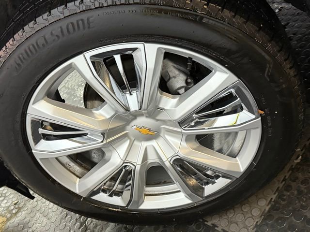 Used 2024 Chevrolet Silverado 1500 High Country w/ High Country Premium Package image 16