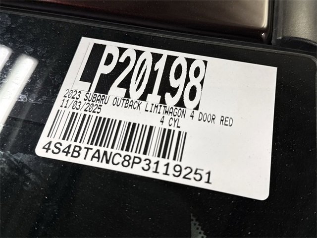 Used 2023 Subaru Outback Limited image 32