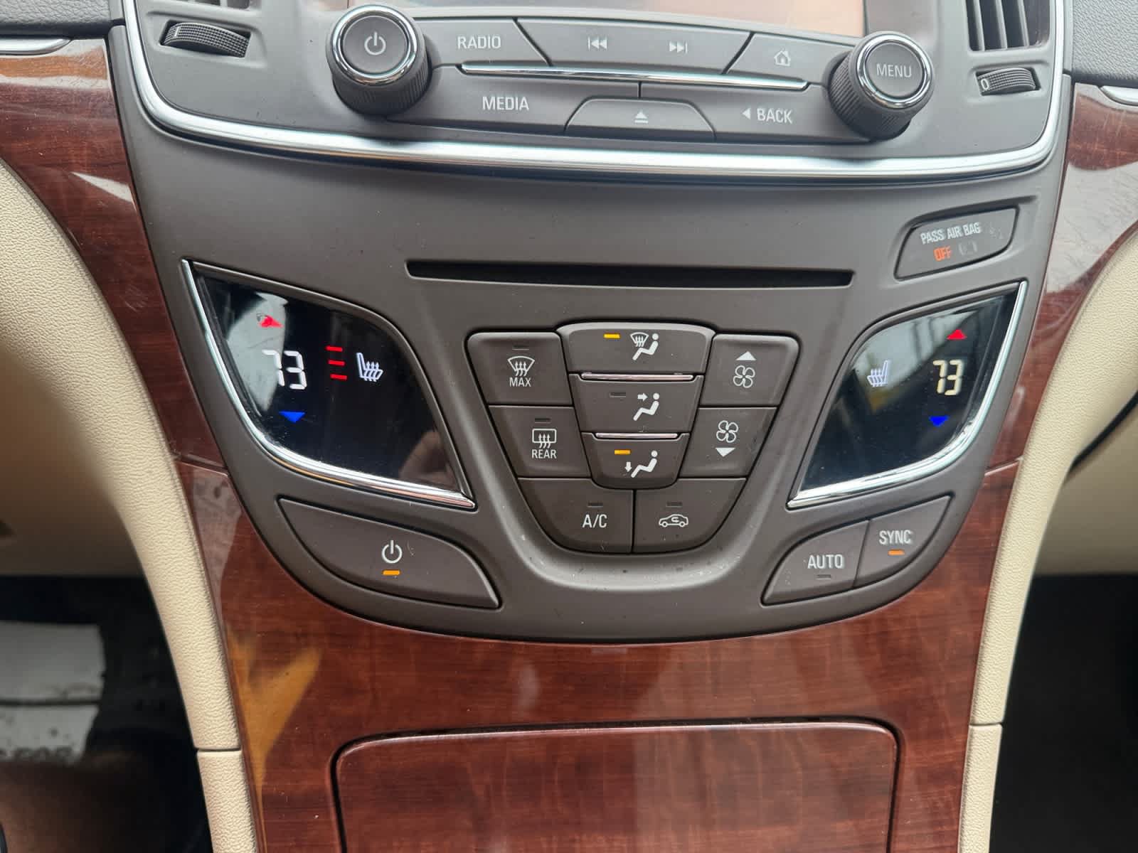Used 2017 Buick Regal AWD image 27
