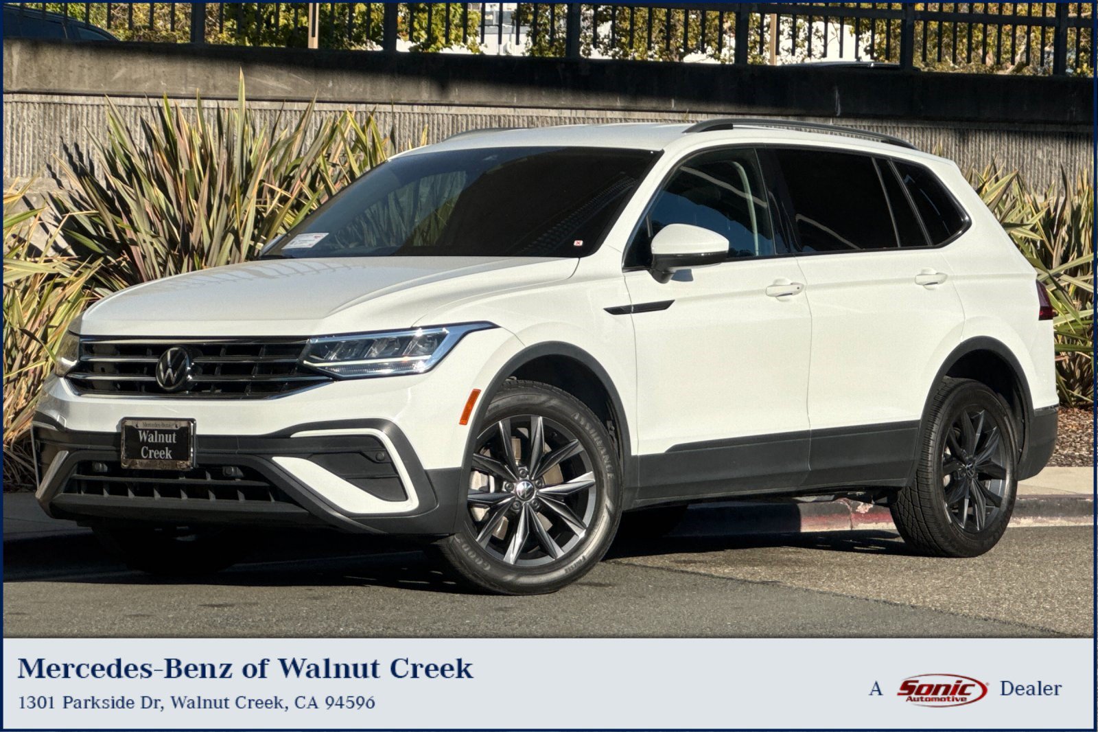 Used 2024 Volkswagen Tiguan SE