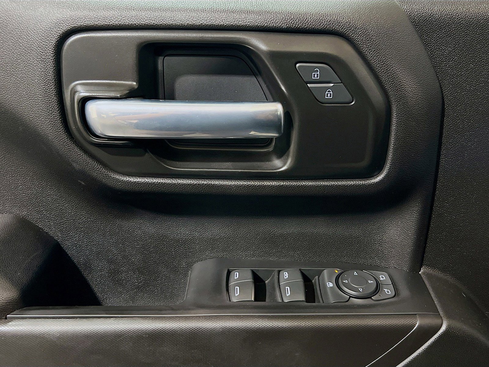 Used 2022 Chevrolet Silverado 1500 Custom w/ LPO, Dark Essentials Package RWD image 13