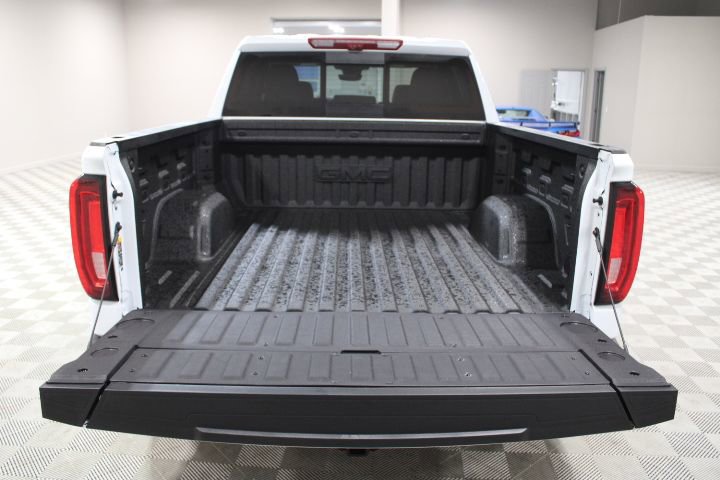 New 2026 GMC Sierra 1500 Denali w/ Denali Reserve Package image 14