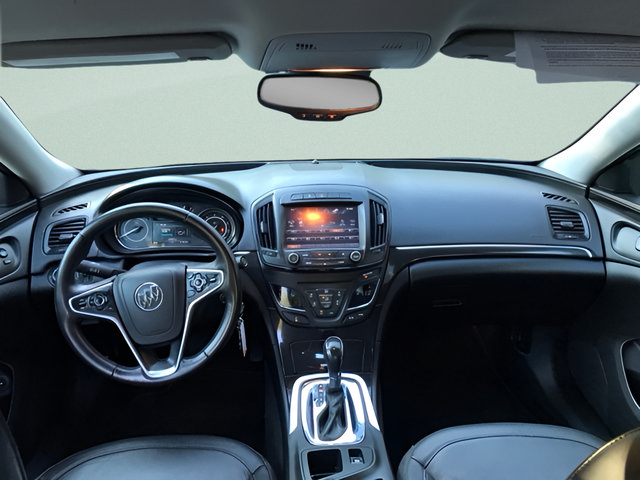 Used 2017 Buick Regal Sport Touring FWD image 15