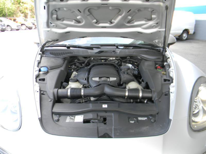 Used 2014 Porsche Cayenne S AWD/4WD image 24