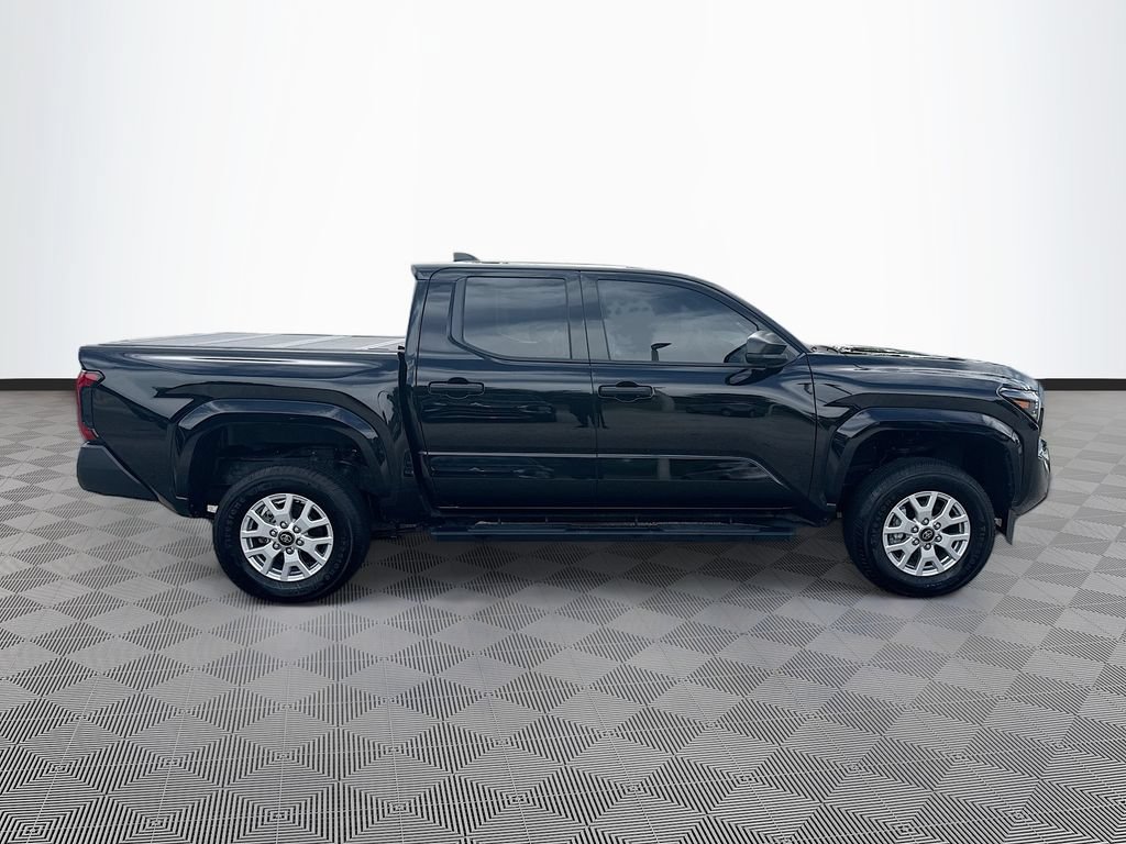 Used 2025 Toyota Tacoma SR AWD/4WD image 5