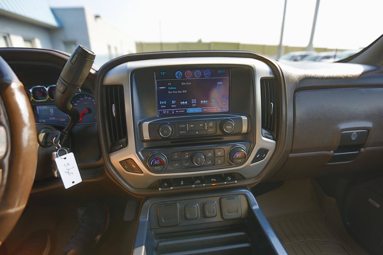 Used 2017 GMC Sierra 1500 SLT w/ SLT Premium Package AWD/4WD image 8