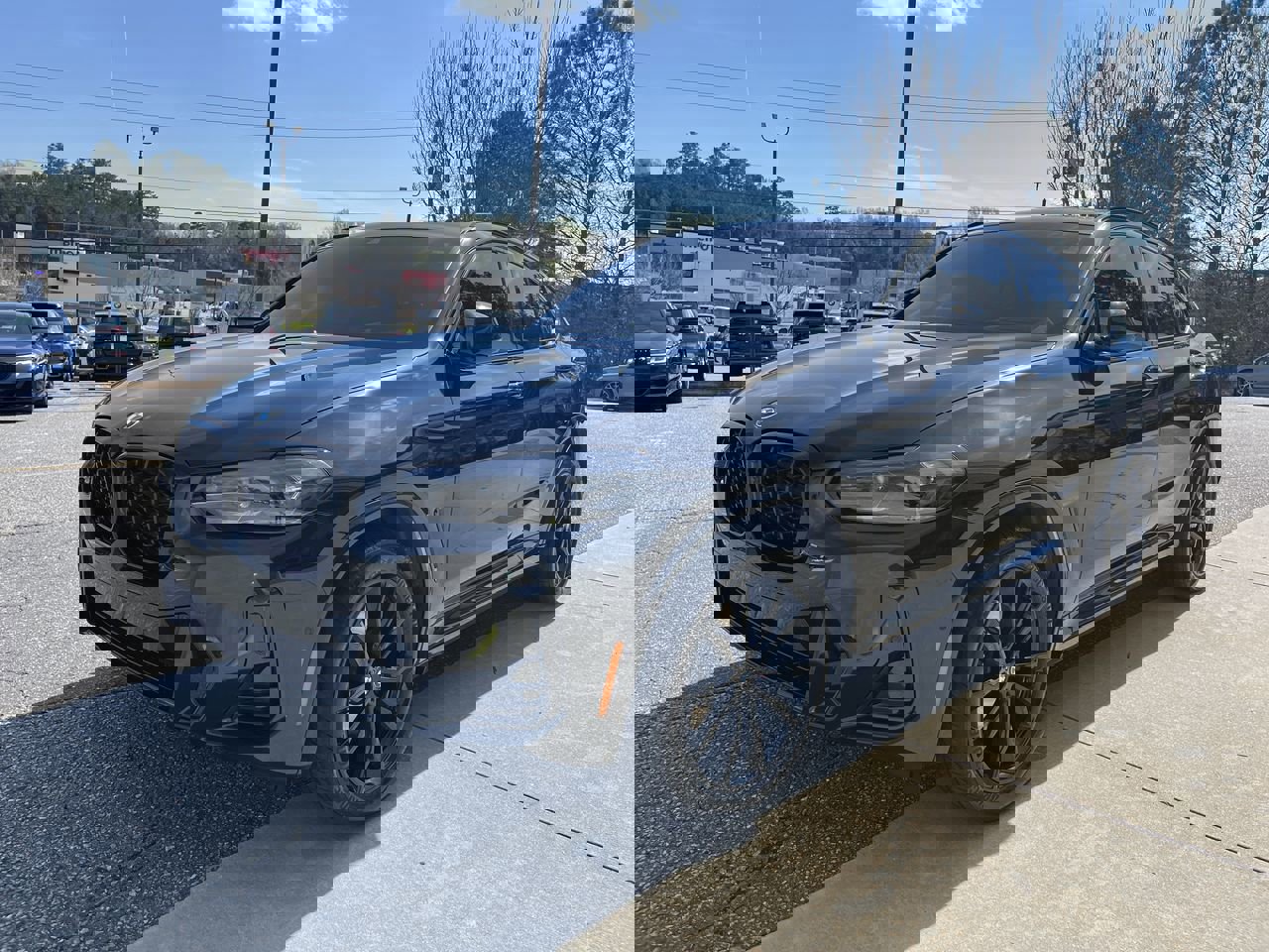 Certified 2025 BMW X4 xDrive30i image 4