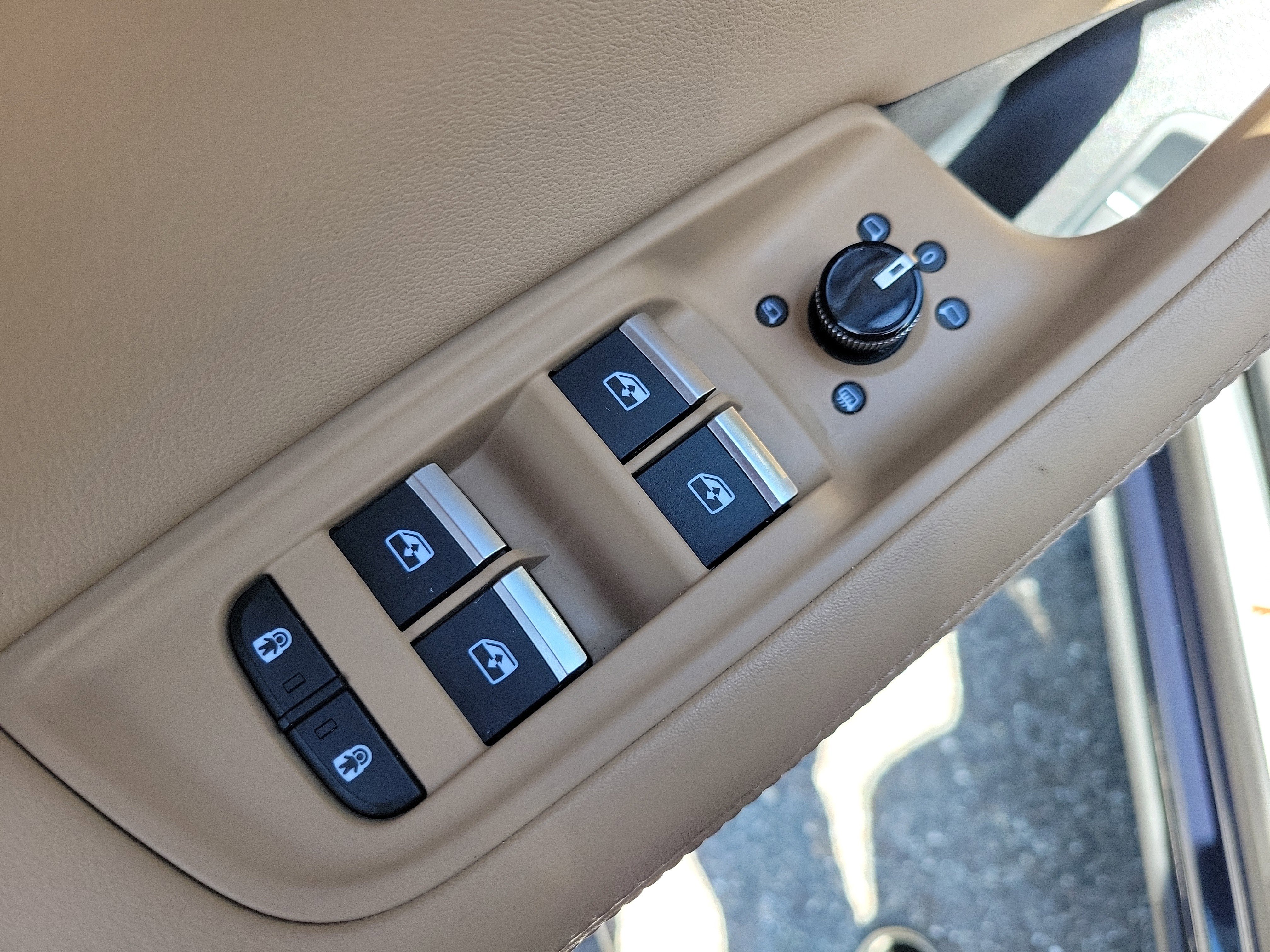 Certified 2023 Audi Q8 Premium Plus w/ Premium Plus Package image 17