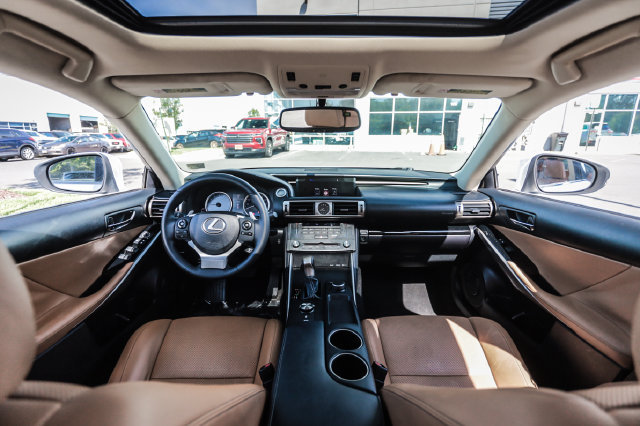 Used 2016 Lexus IS 200t RWD image 47