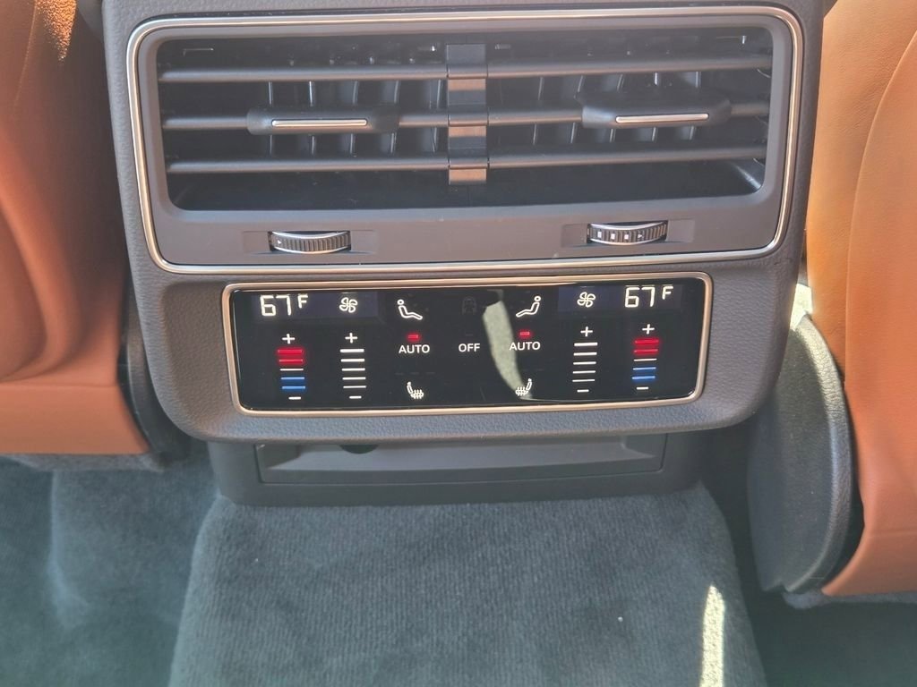 Used 2025 Audi Q7 3.0T Prestige image 31