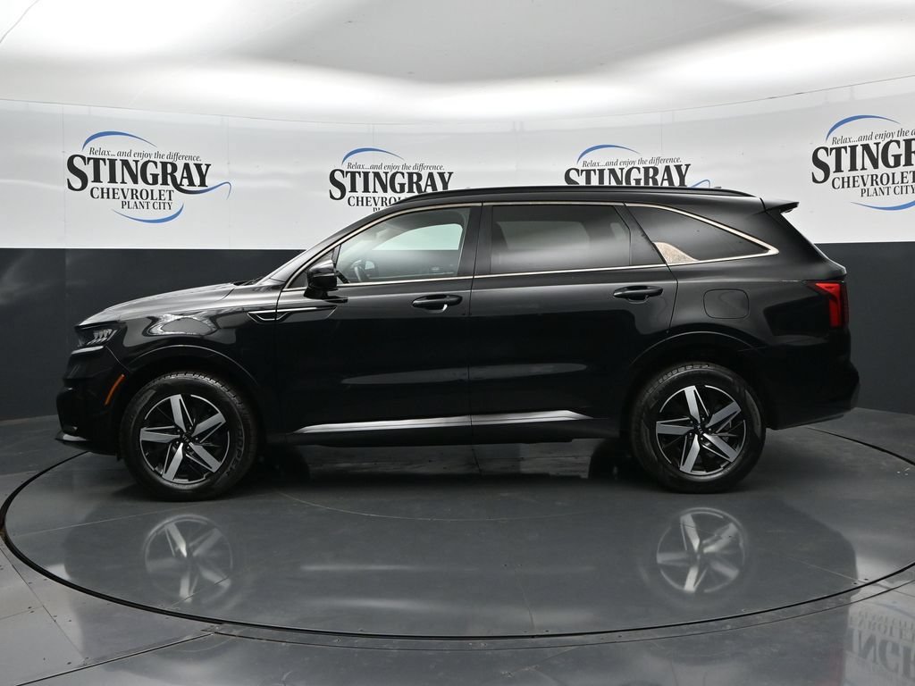 Used 2021 Kia Sorento EX w/ Panoramic Sunroof Package AWD/4WD image 4