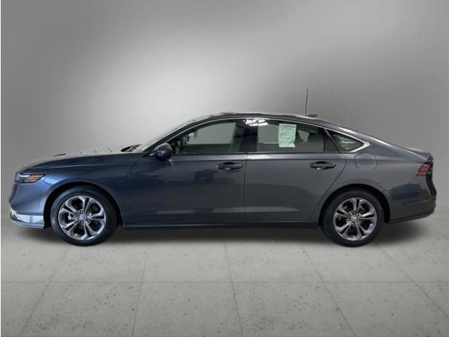 Certified 2023 Honda Accord EX image 3