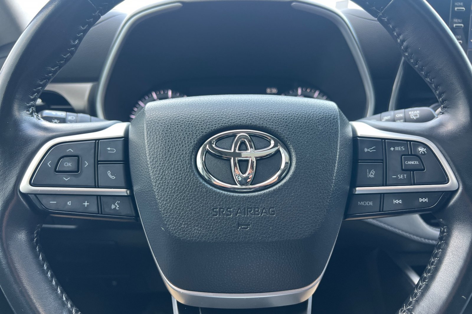 Certified 2022 Toyota Highlander XLE AWD/4WD image 24