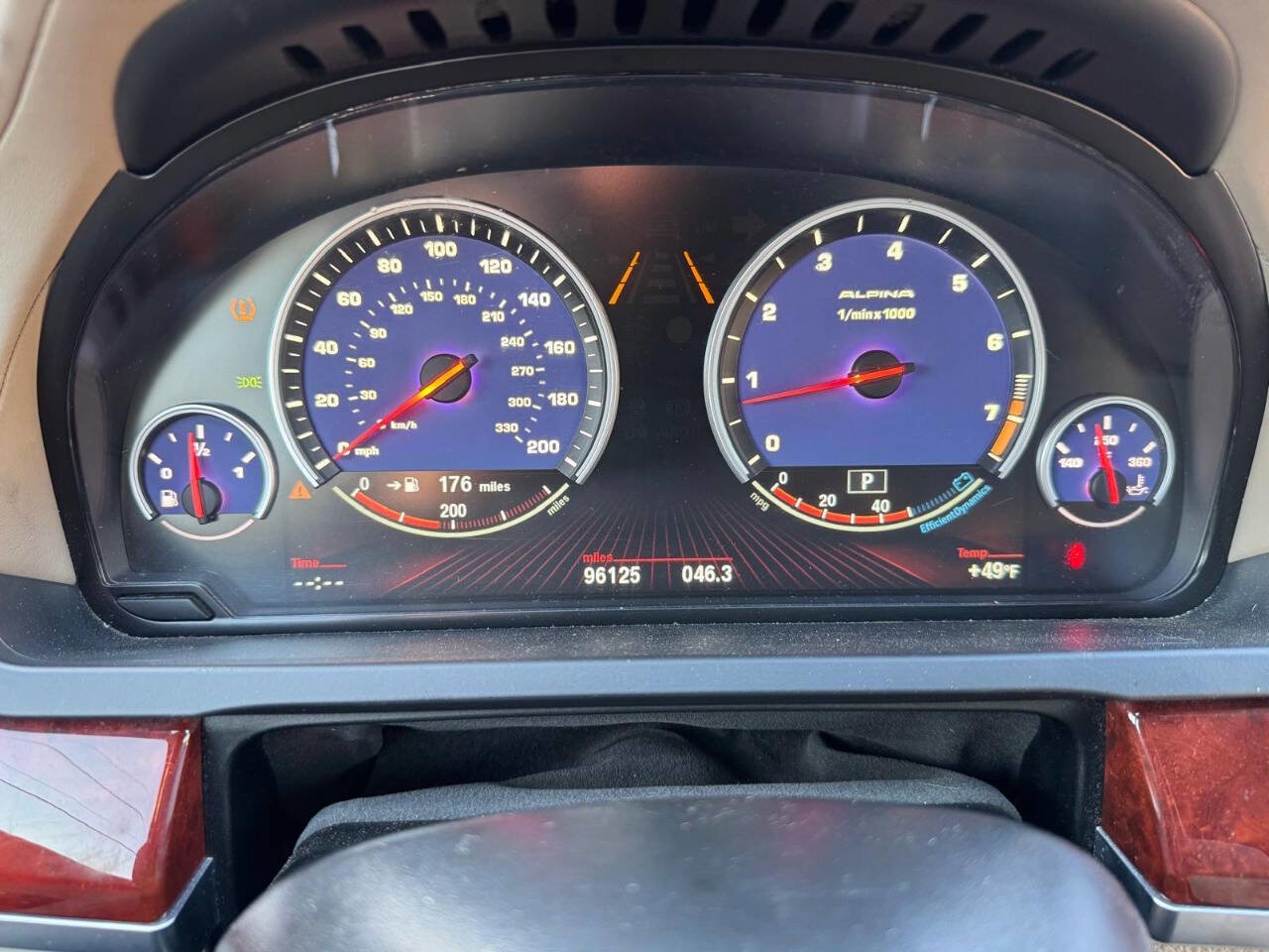 Used 2012 BMW ALPINA B7 xDrive LWB w/ Luxury Rear Seating Pkg image 23