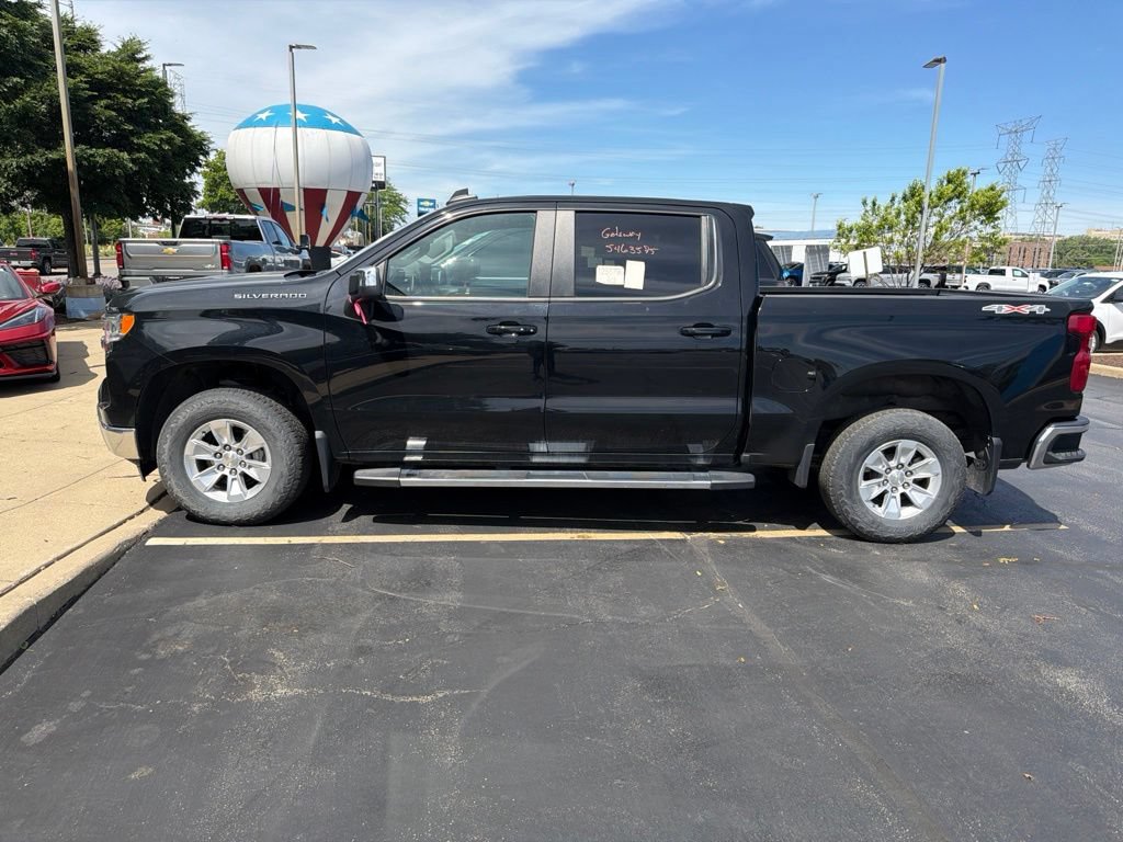 Used 2024 Chevrolet Silverado 1500 LT w/ Protection Package AWD/4WD image 1