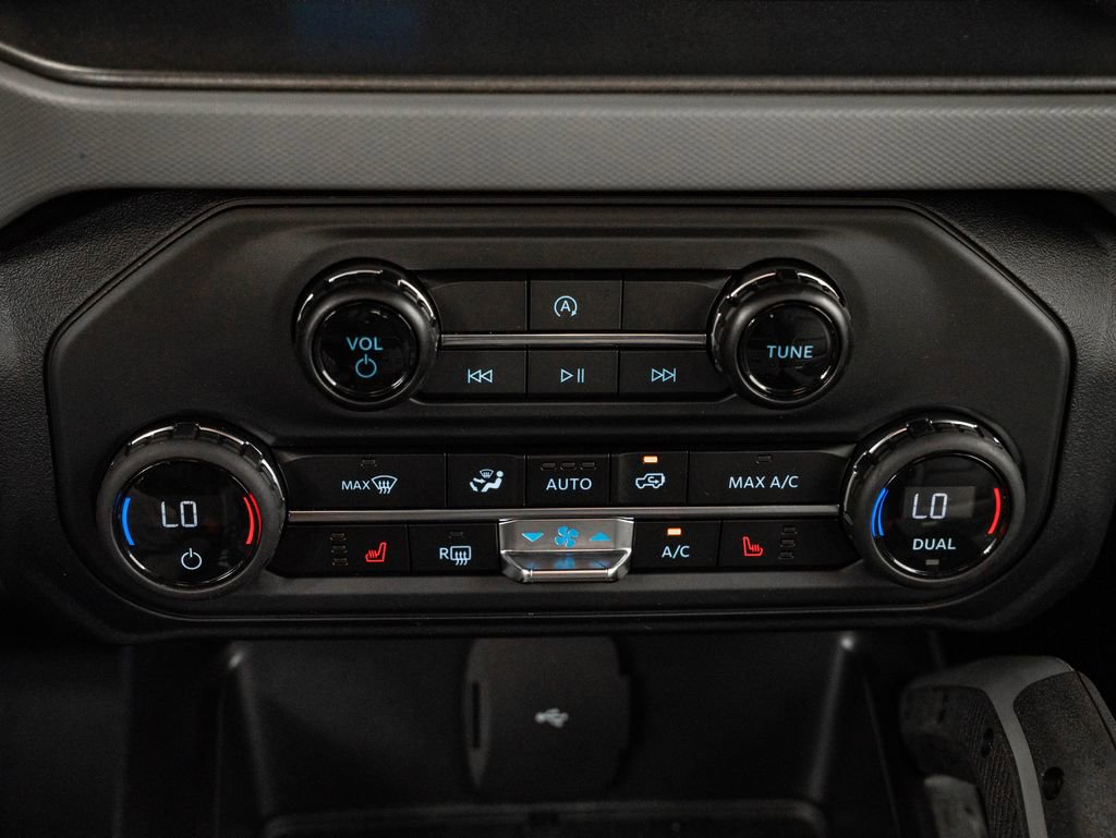 Used 2024 Ford Bronco Big Bend image 34