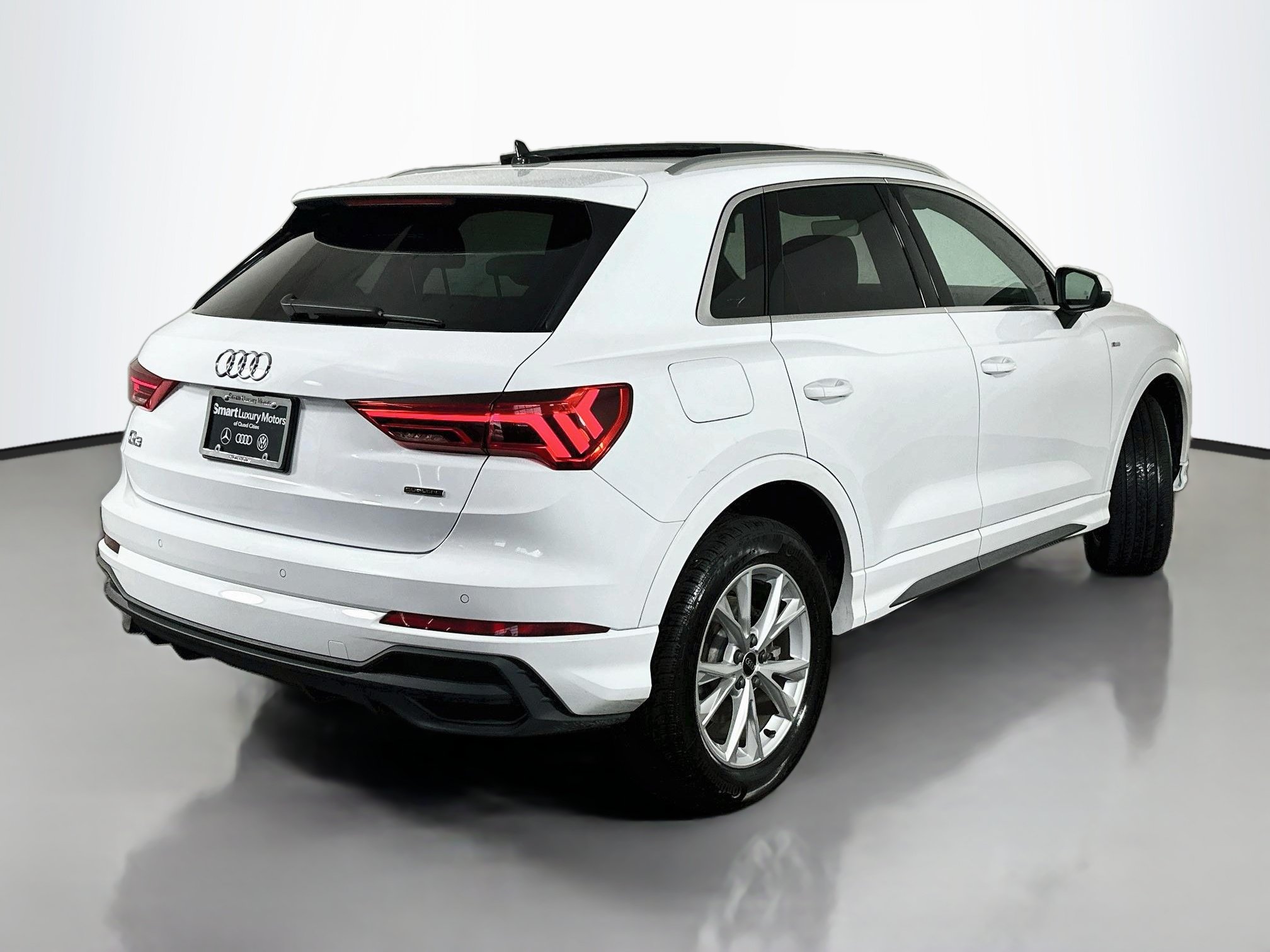 Used 2025 Audi Q3 2.0T Premium Plus w/ Premium Plus Package AWD/4WD image 7