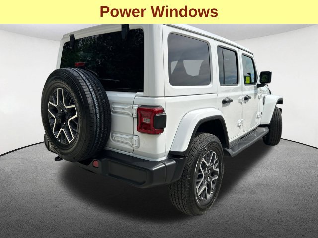 Used 2026 Jeep Wrangler Unlimited Sahara AWD/4WD image 12
