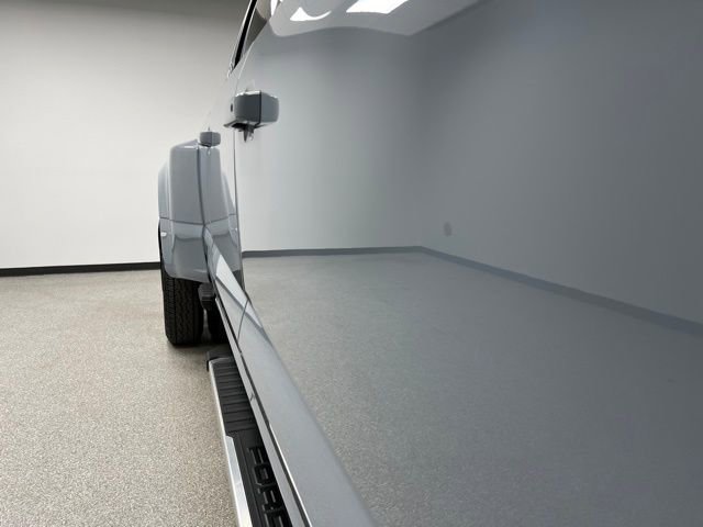 Used 2024 Ford F350 Lariat image 12