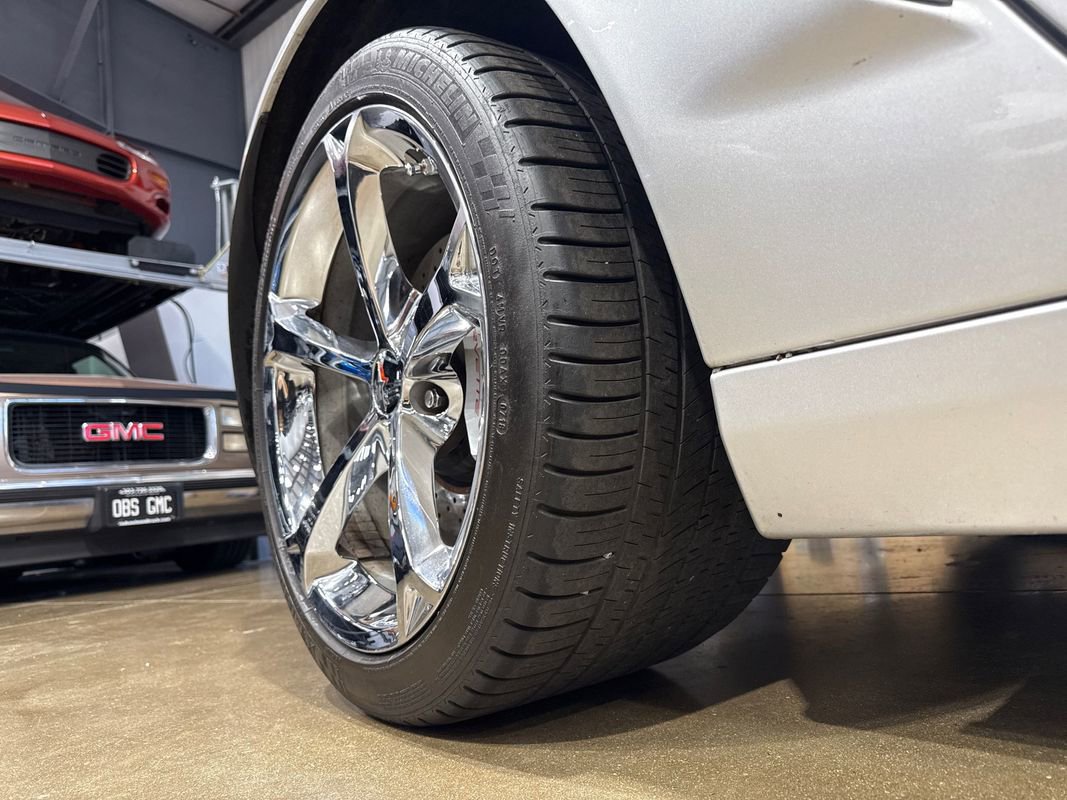 Used 2012 Chevrolet Corvette Grand Sport w/ 3LT Preferred Equipment Group image 40