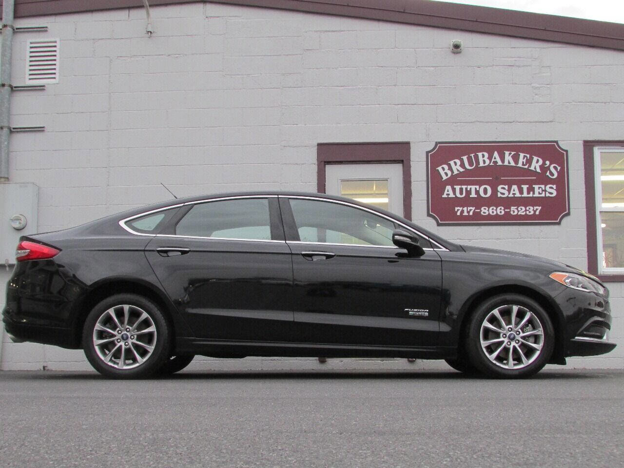 Used 2018 Ford Fusion Energi SE image 1