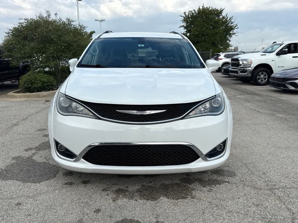 Used 2019 Chrysler Pacifica Touring-L FWD image 8