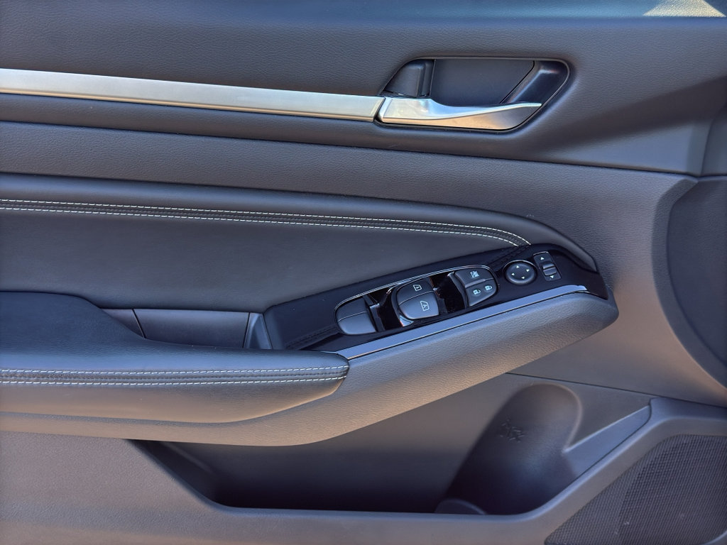 Certified 2020 Nissan Altima 2.5 SV image 13