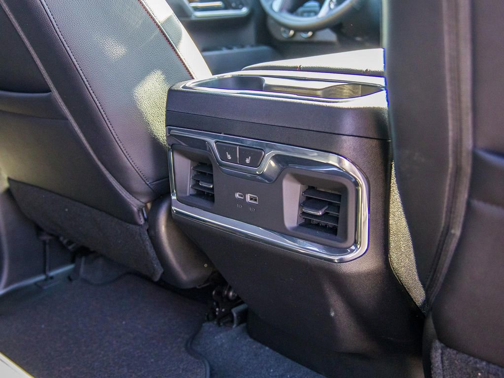 Used 2025 Chevrolet Silverado 3500 High Country w/ High Country Premium Package image 28