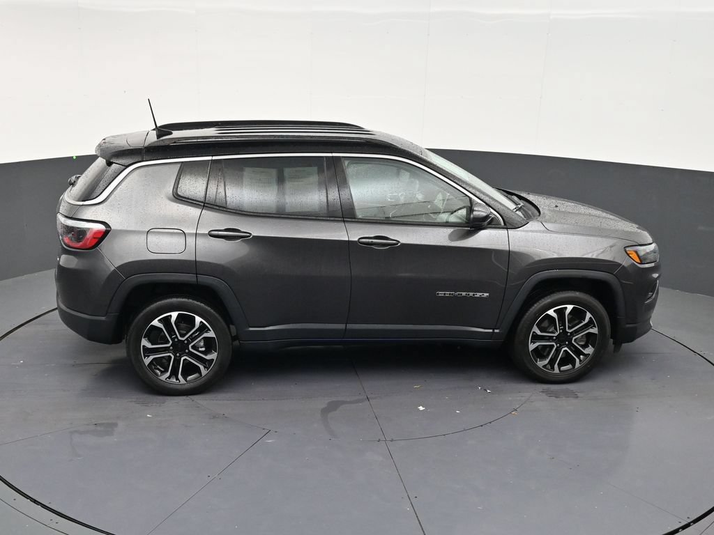 Used 2023 Jeep Compass Limited AWD/4WD image 17