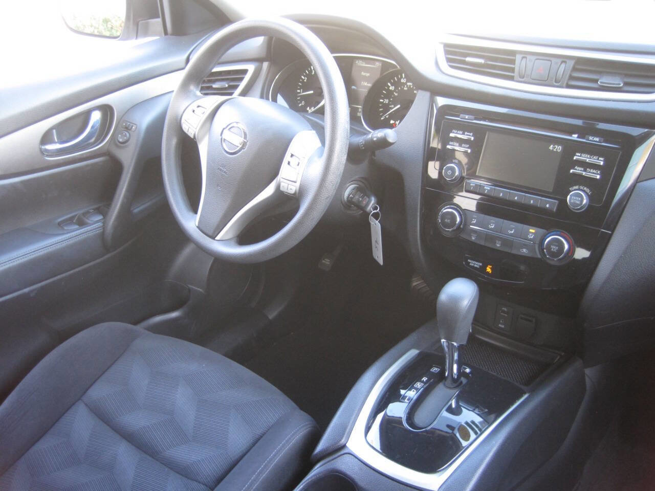 Used 2016 Nissan Rogue S image 27