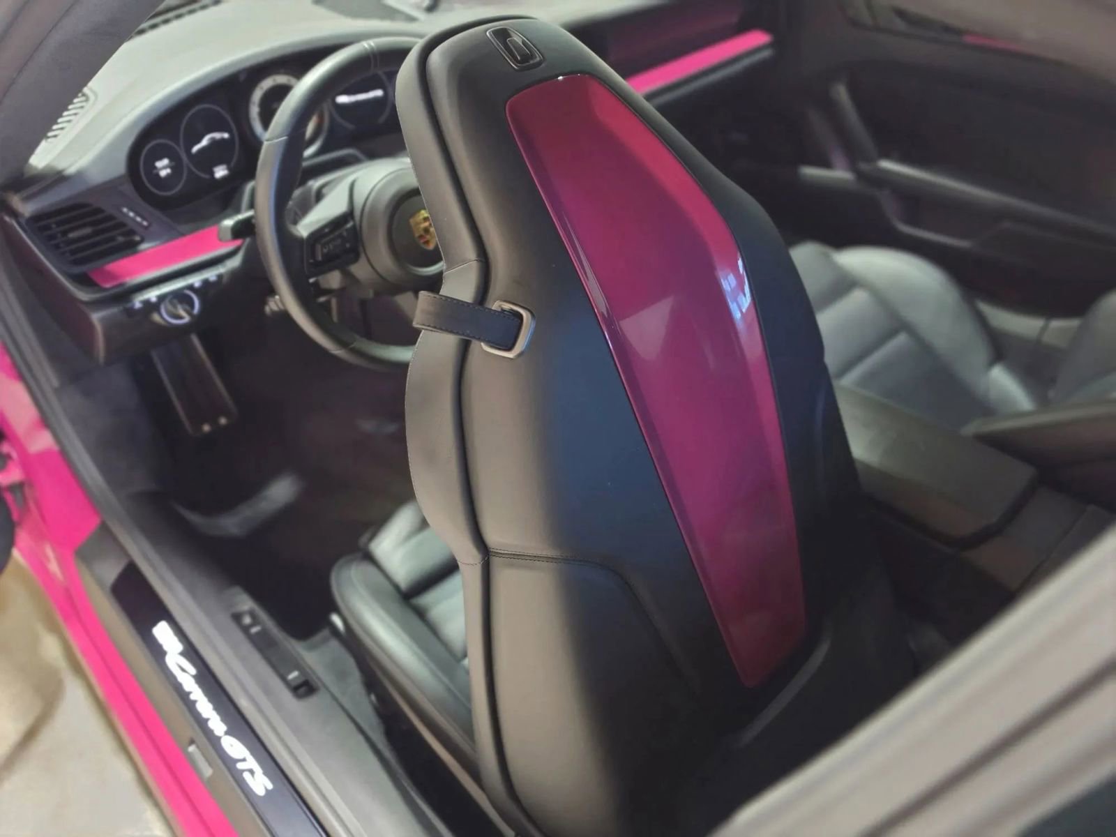 Used 2024 Porsche 911 Carrera GTS w/ Premium Package RWD image 79