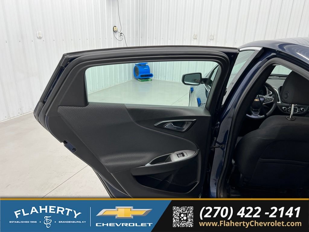 Used 2021 Chevrolet Malibu LT FWD image 10