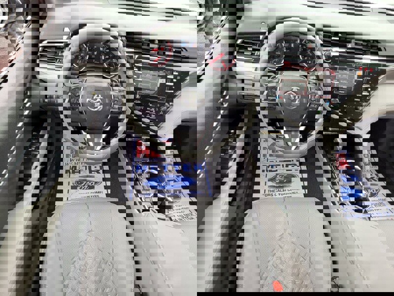 Used 2019 Toyota Camry XSE image 7