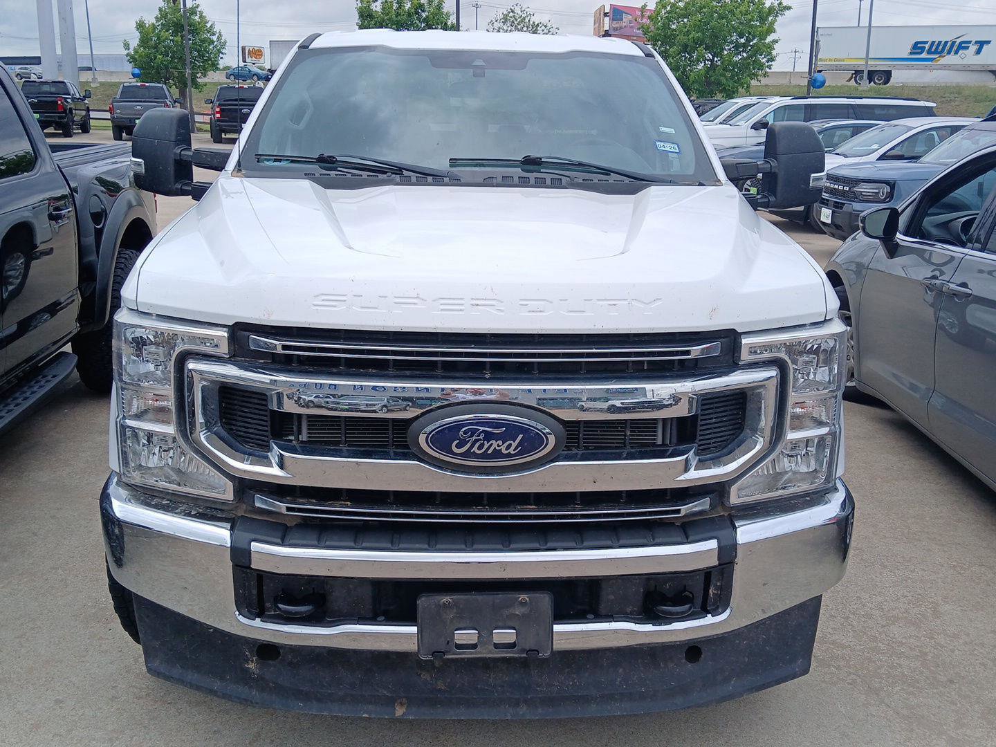 Used 2021 Ford F350 XLT image 4