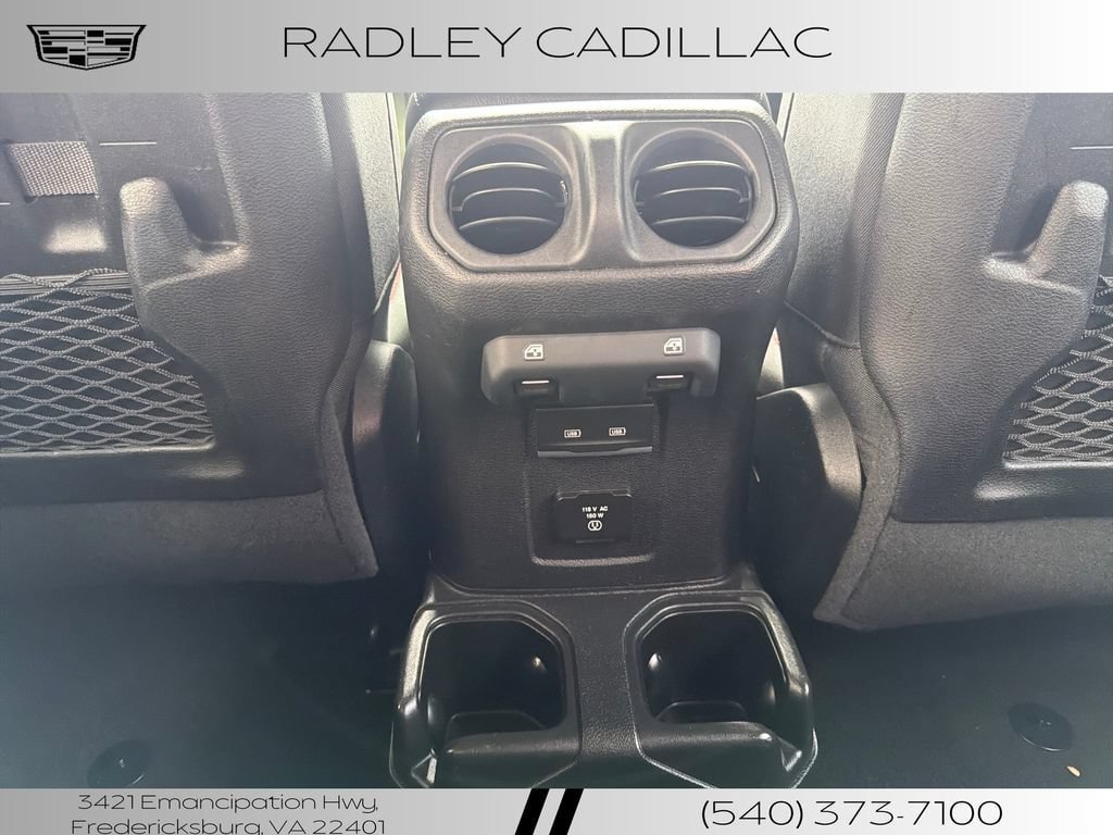 Used 2021 Jeep Wrangler Unlimited Rubicon w/ Cold Weather Group AWD/4WD image 13