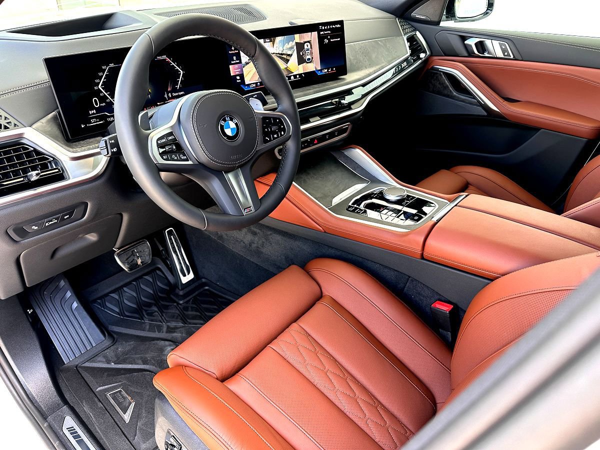 New 2026 BMW X6 xDrive40i w/ Climate Comfort Package image 12