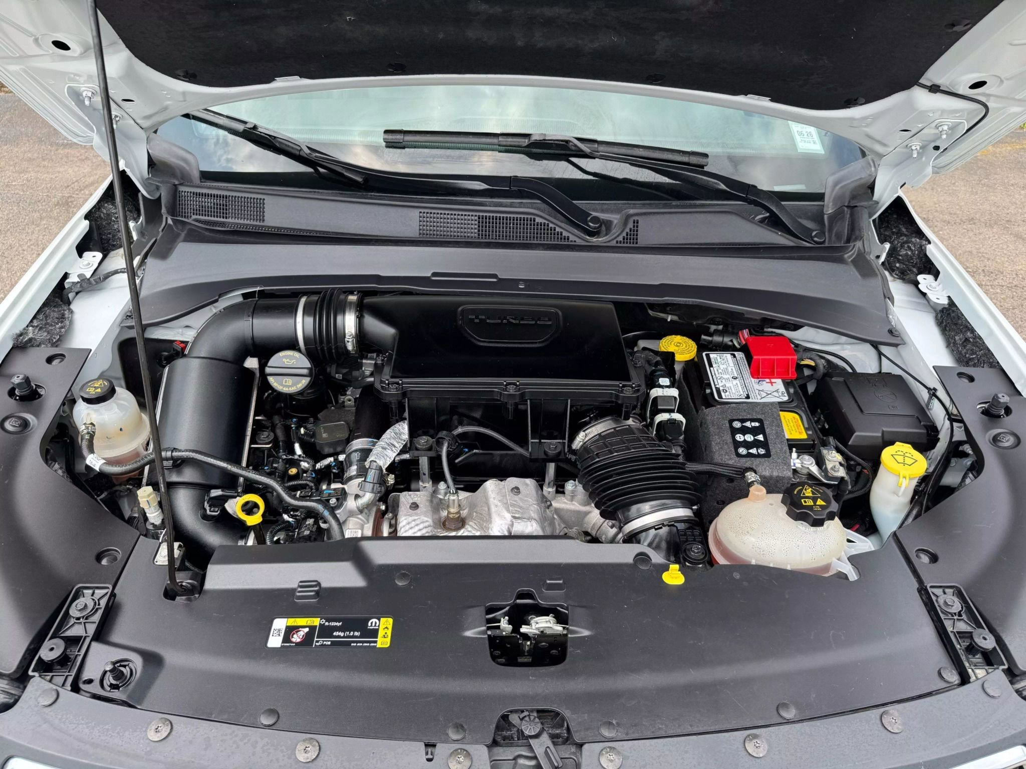 Used 2025 Jeep Compass Limited image 33