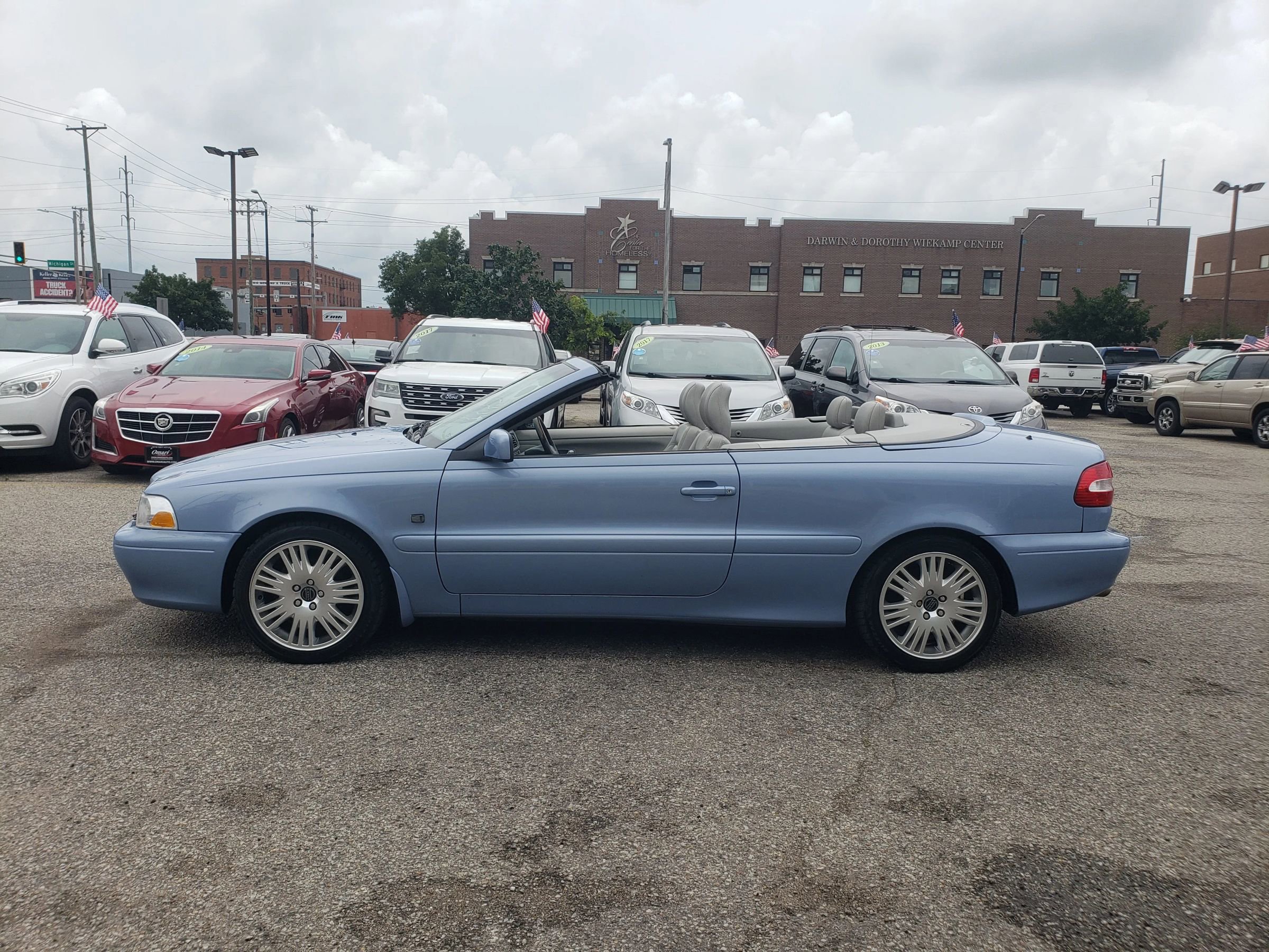 Used 2004 Volvo C70 HT image 7