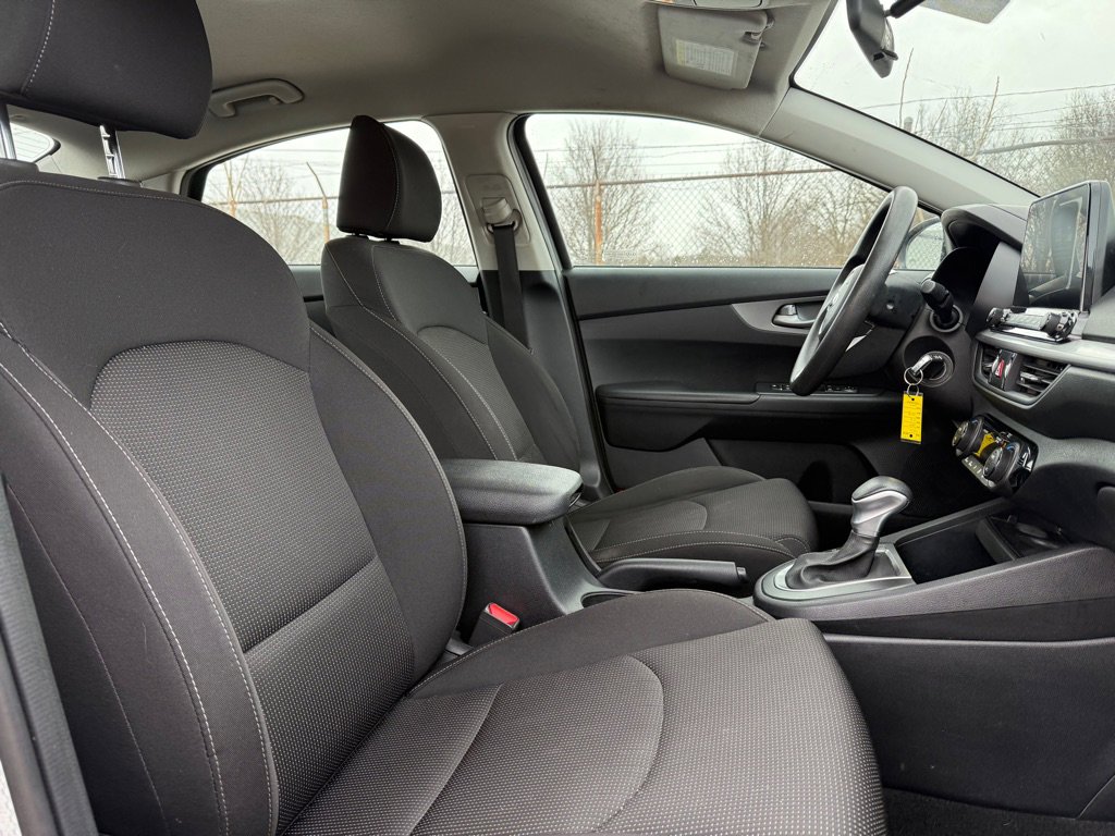 Used 2019 Kia Forte FE FWD image 10