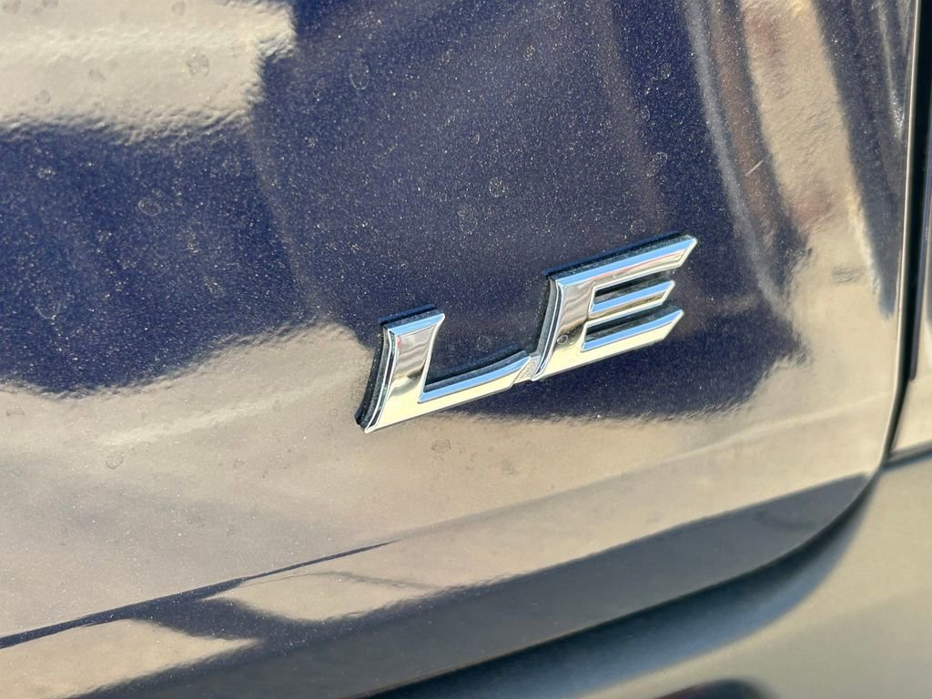 Used 2025 Toyota Sienna LE image 13