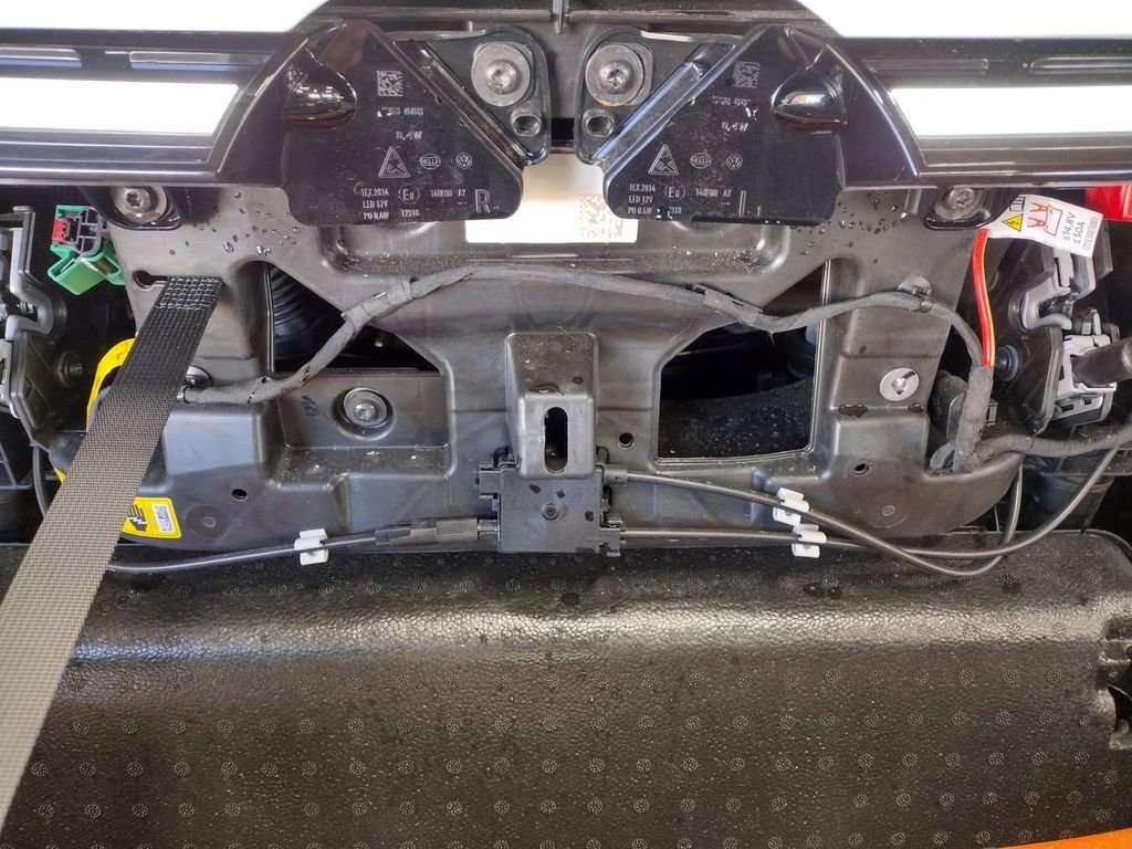 New 2025 Volkswagen ID. Buzz 1st Edition image 6