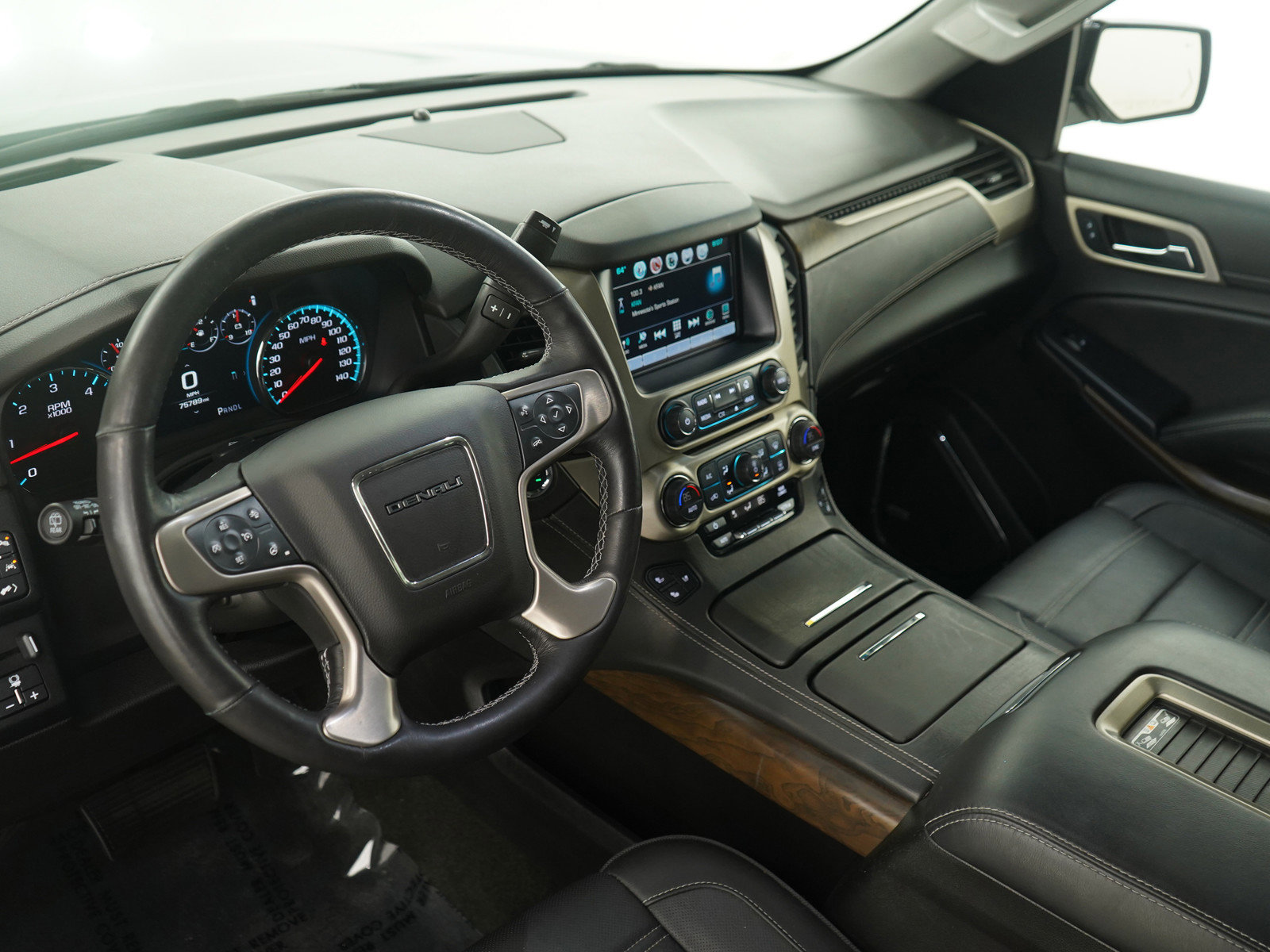 Used 2018 GMC Yukon XL Denali w/ Open Road Package image 25