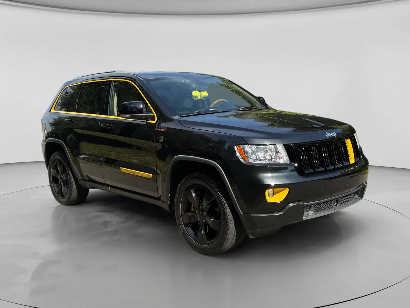 Used 2012 Jeep Grand Cherokee Overland AWD/4WD image 7