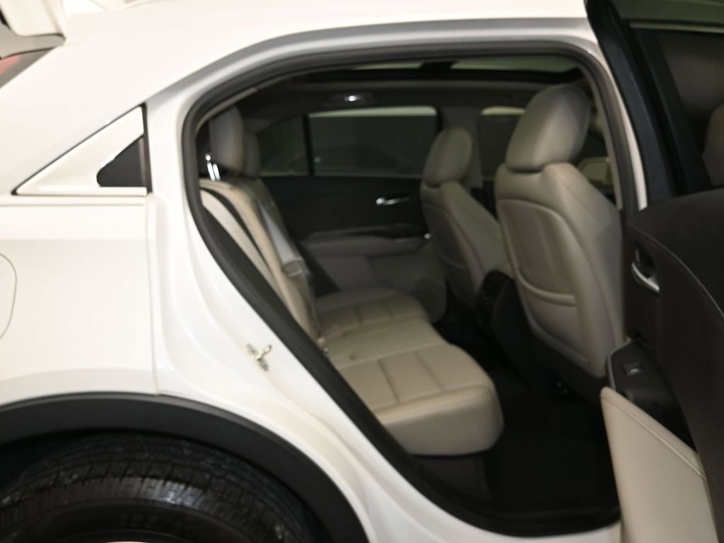 Used 2019 Cadillac XT4 Luxury FWD image 25