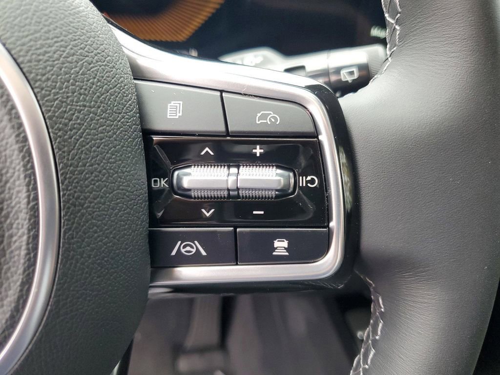 Used 2025 Kia Sorento S w/ Panoramic Sunroof Package FWD image 13