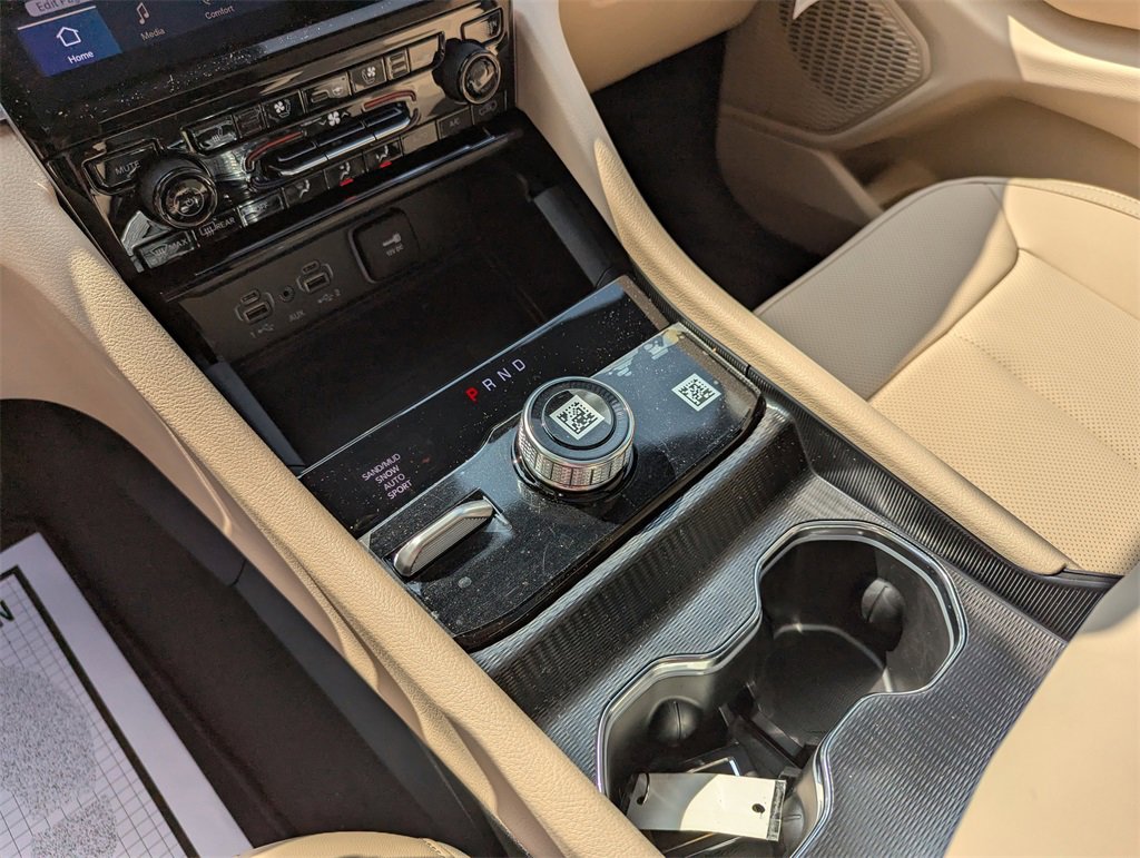 New 2025 Jeep Grand Cherokee L Limited w/ Luxury Tech Group II image 18