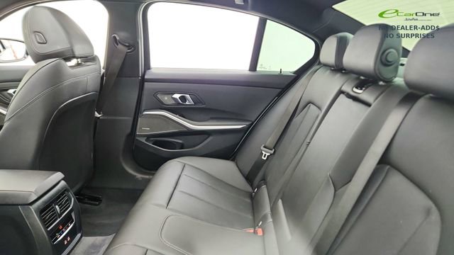 Used 2025 BMW M340i Sedan RWD image 28