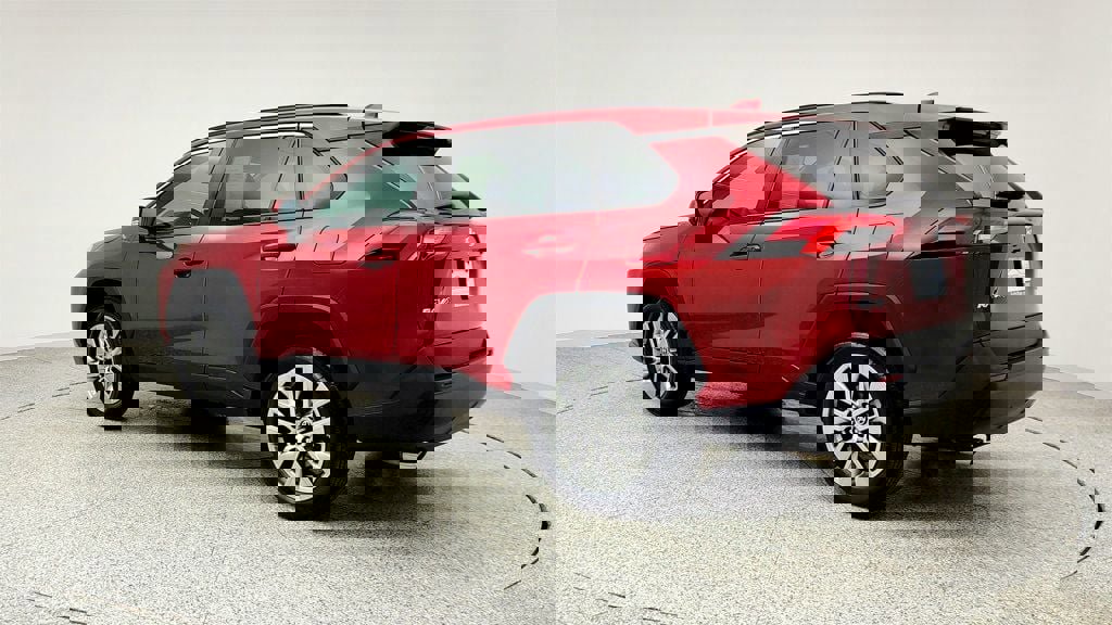 Used 2023 Toyota RAV4 XLE Premium image 7