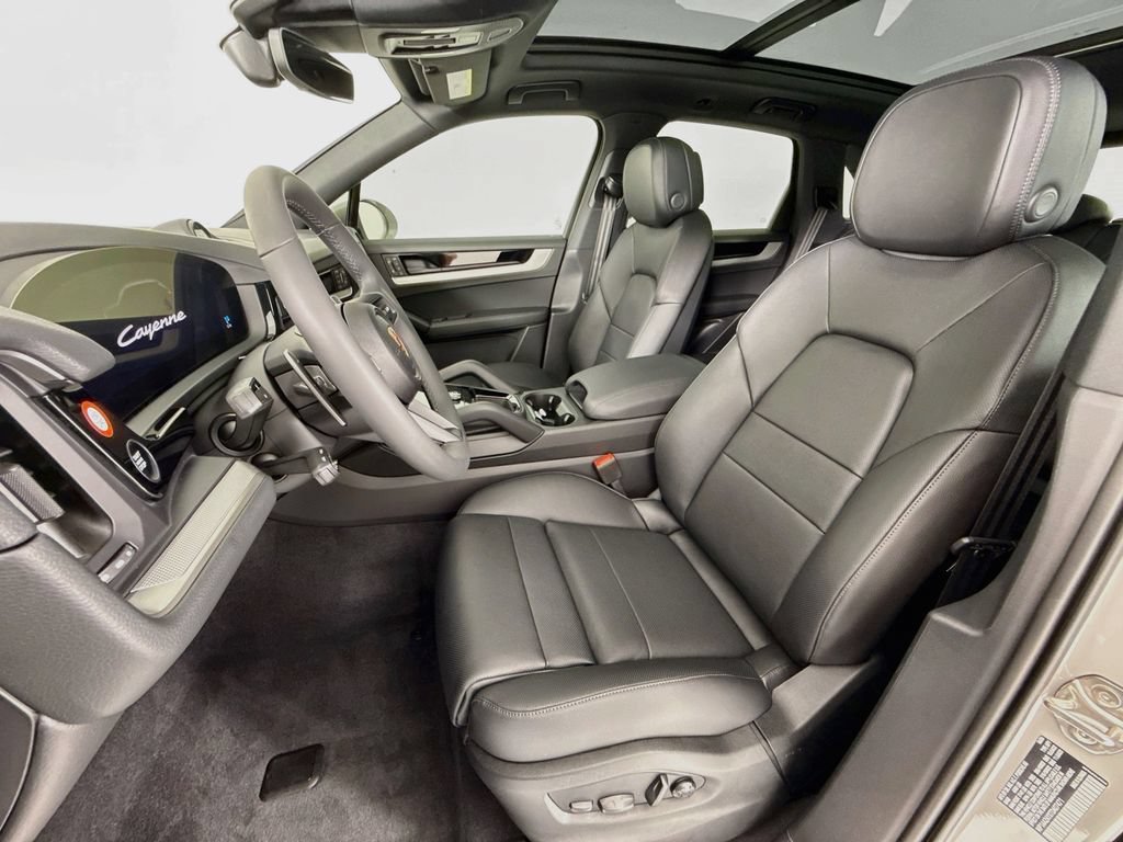 New 2026 Porsche Cayenne AWD/4WD image 5